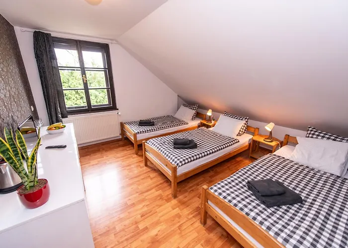 Stribrna Lhota 3* Mníšek pod Brdy