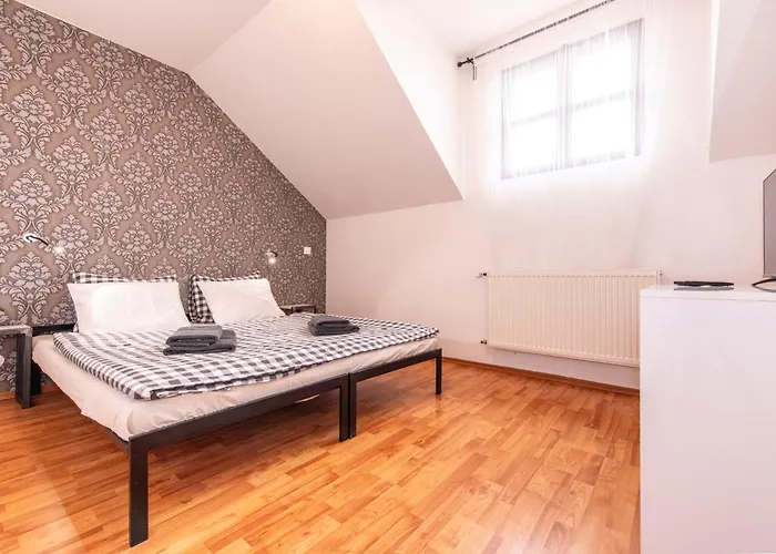 Stribrna Lhota Maison d'hôtes Mníšek pod Brdy